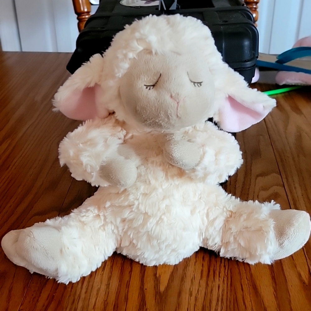 Ganz God bless the children Lamb with cross on foot 11 inch